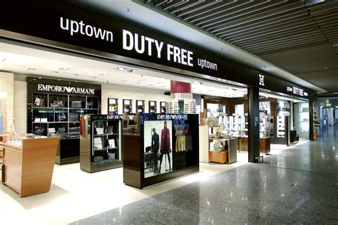 Shops and duty free shops 